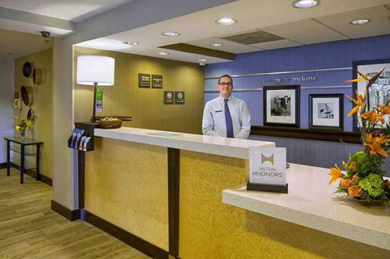 Hampton Inn Мебън Интериор снимка